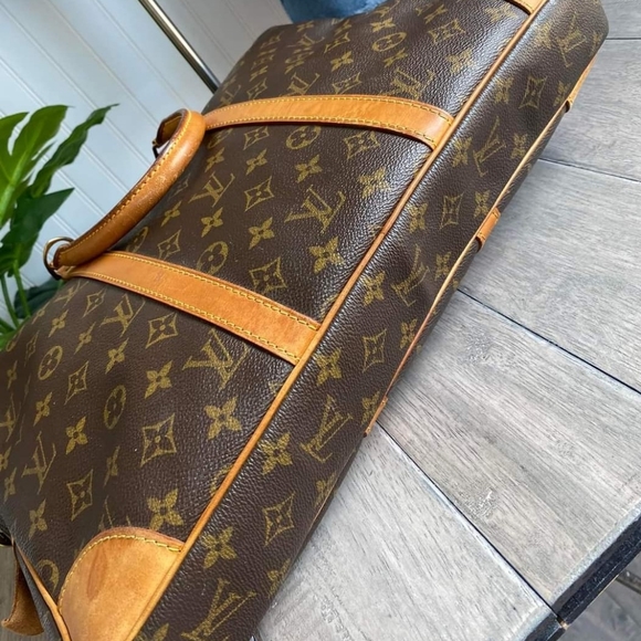 Authentic Louis Vuitton laptop bag - Picture 6 of 10